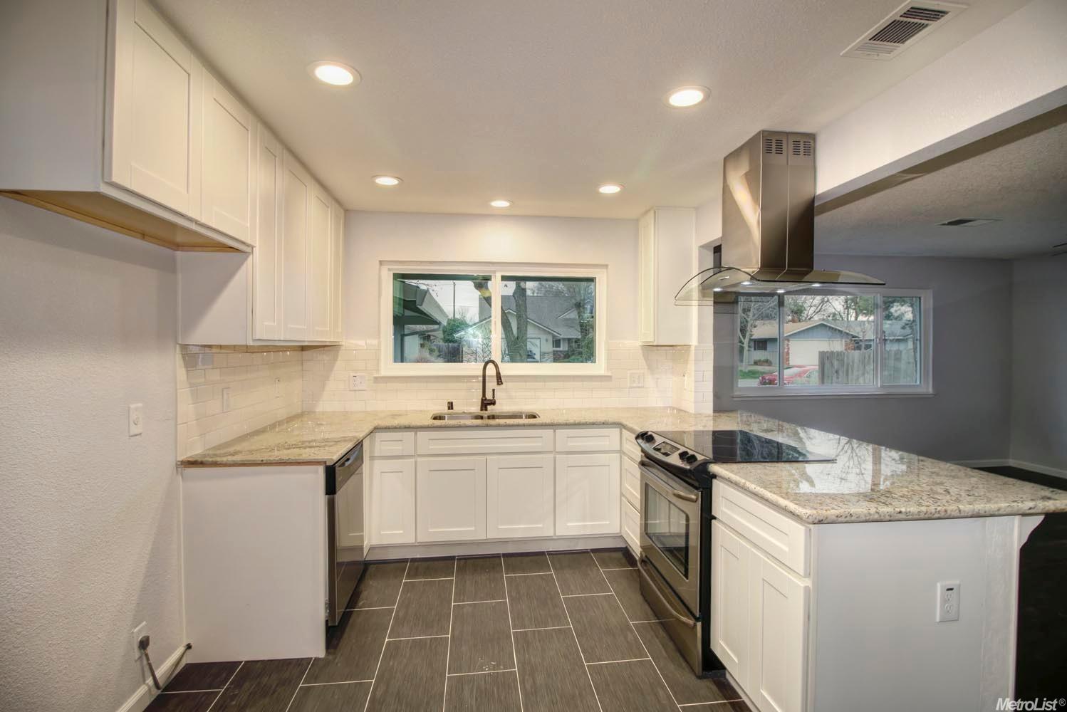 2207 Regis Dr, Davis, CA 95618 photo 9
