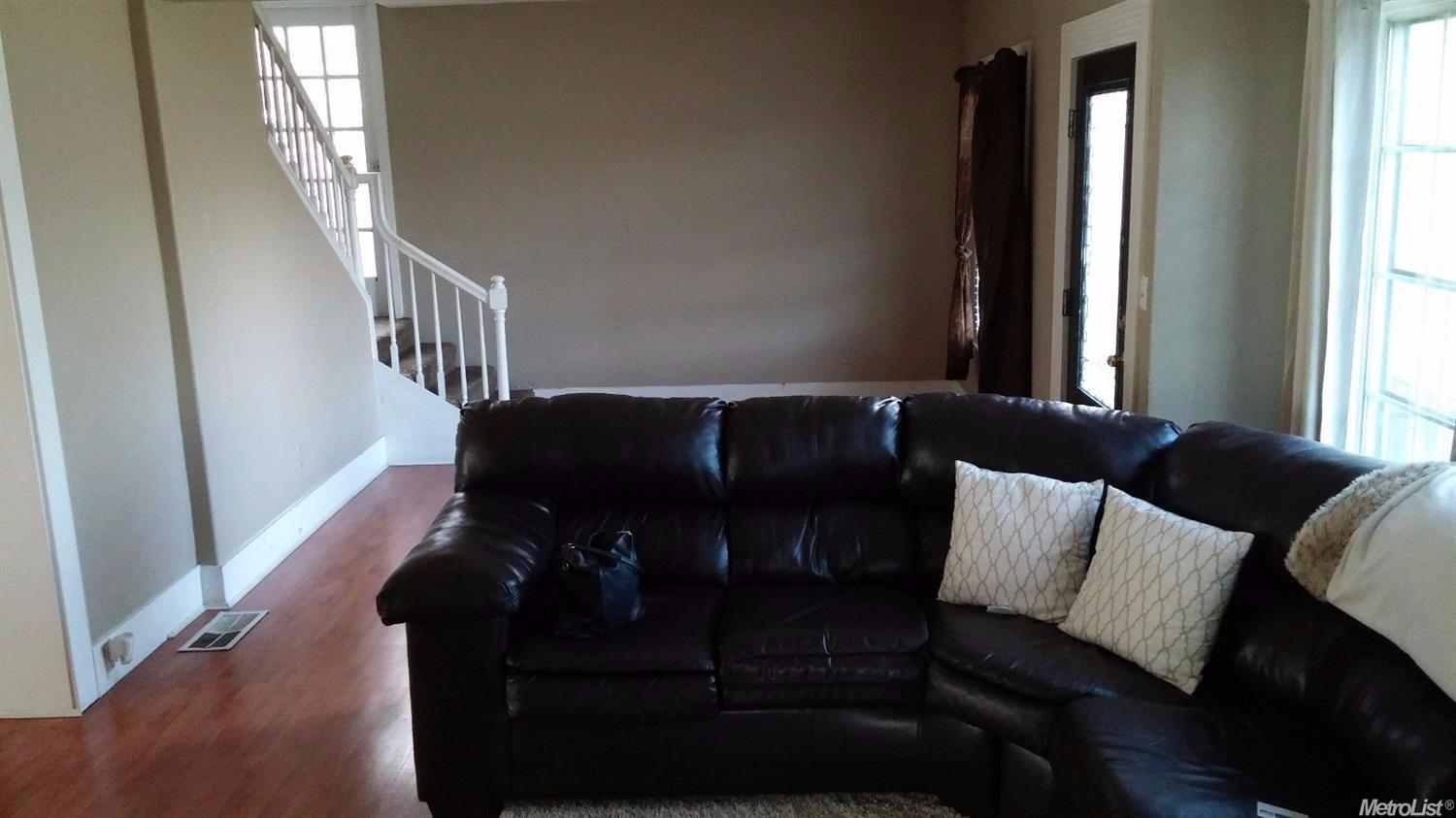 1051 S Central Ave, Lodi, CA 95240 photo 2