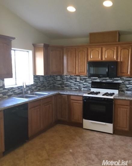 716 Lassen Ave, Modesto, CA 95358 photo 8