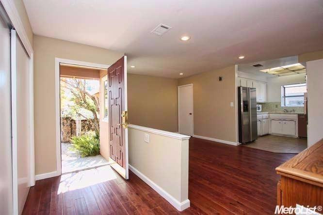 6411 Rolling Way, Carmichael, CA 95608 photo 2