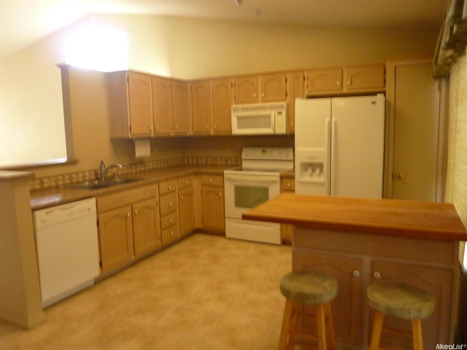 3621 Effingham Ln, Modesto, CA 95357 photo 6
