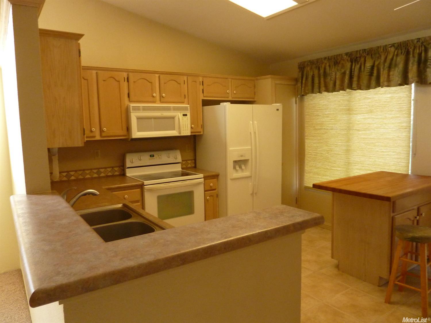 3621 Effingham Ln, Modesto, CA 95357 photo 5