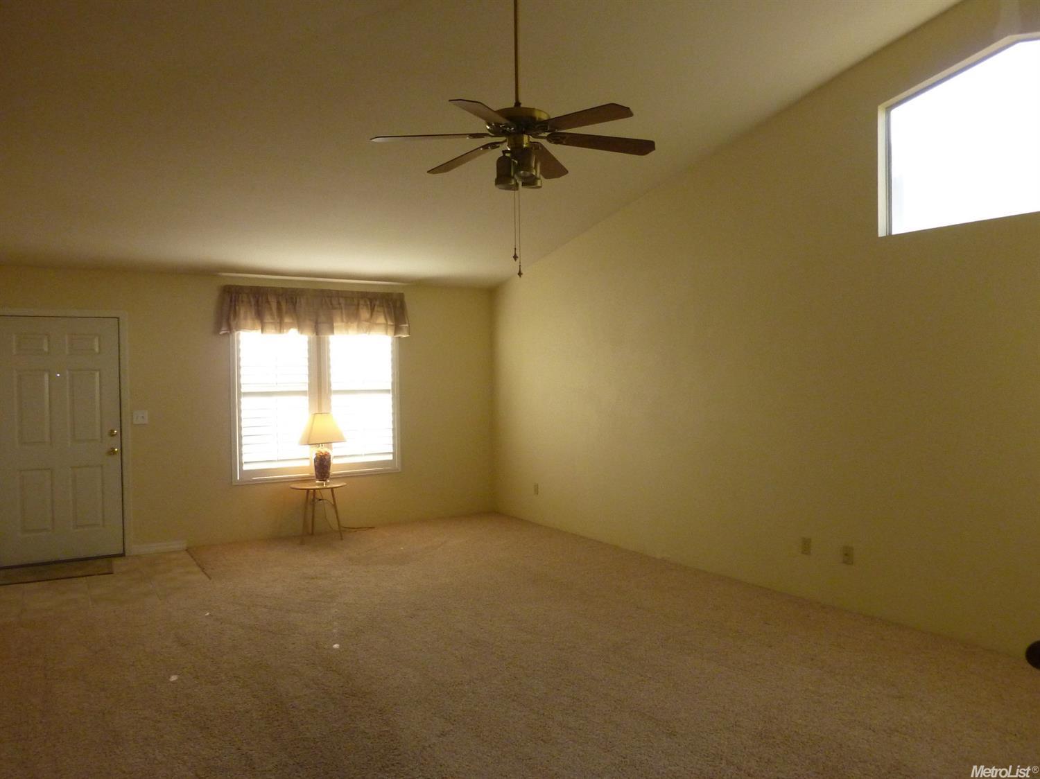 3621 Effingham Ln, Modesto, CA 95357 photo 3