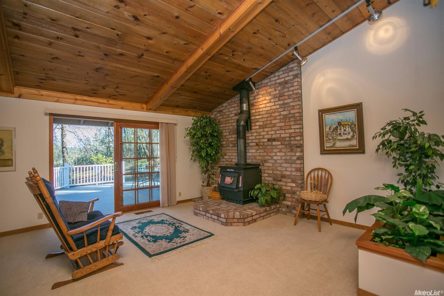 8528 Riverwood Dr, Placerville, CA 95667 photo 9