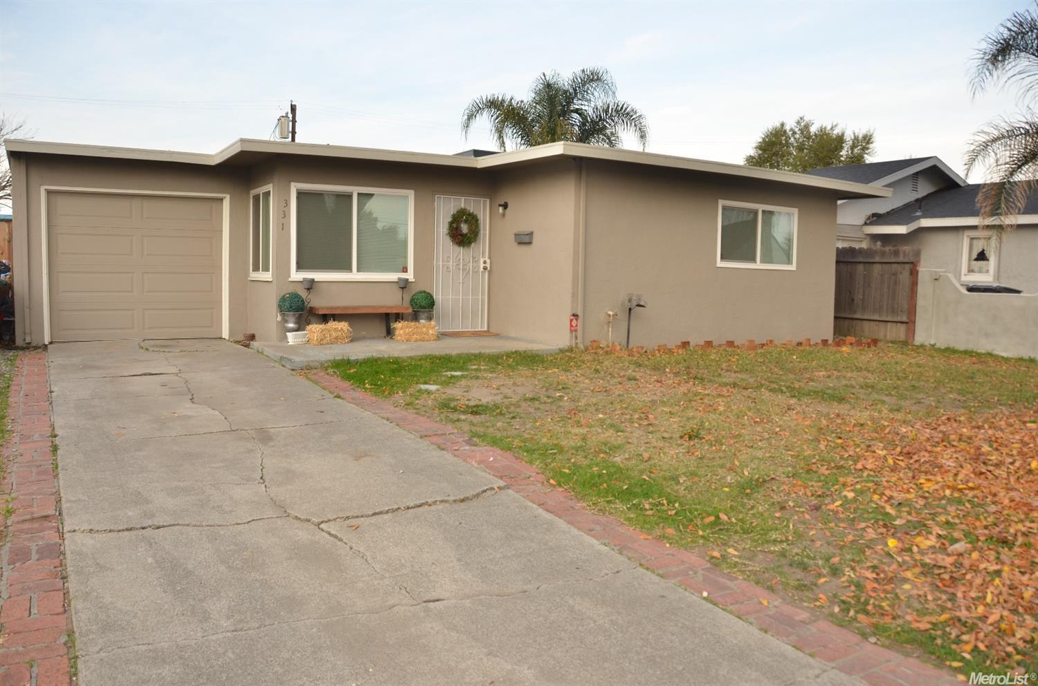 331 E 22nd St, Tracy, CA 95376 photo 1