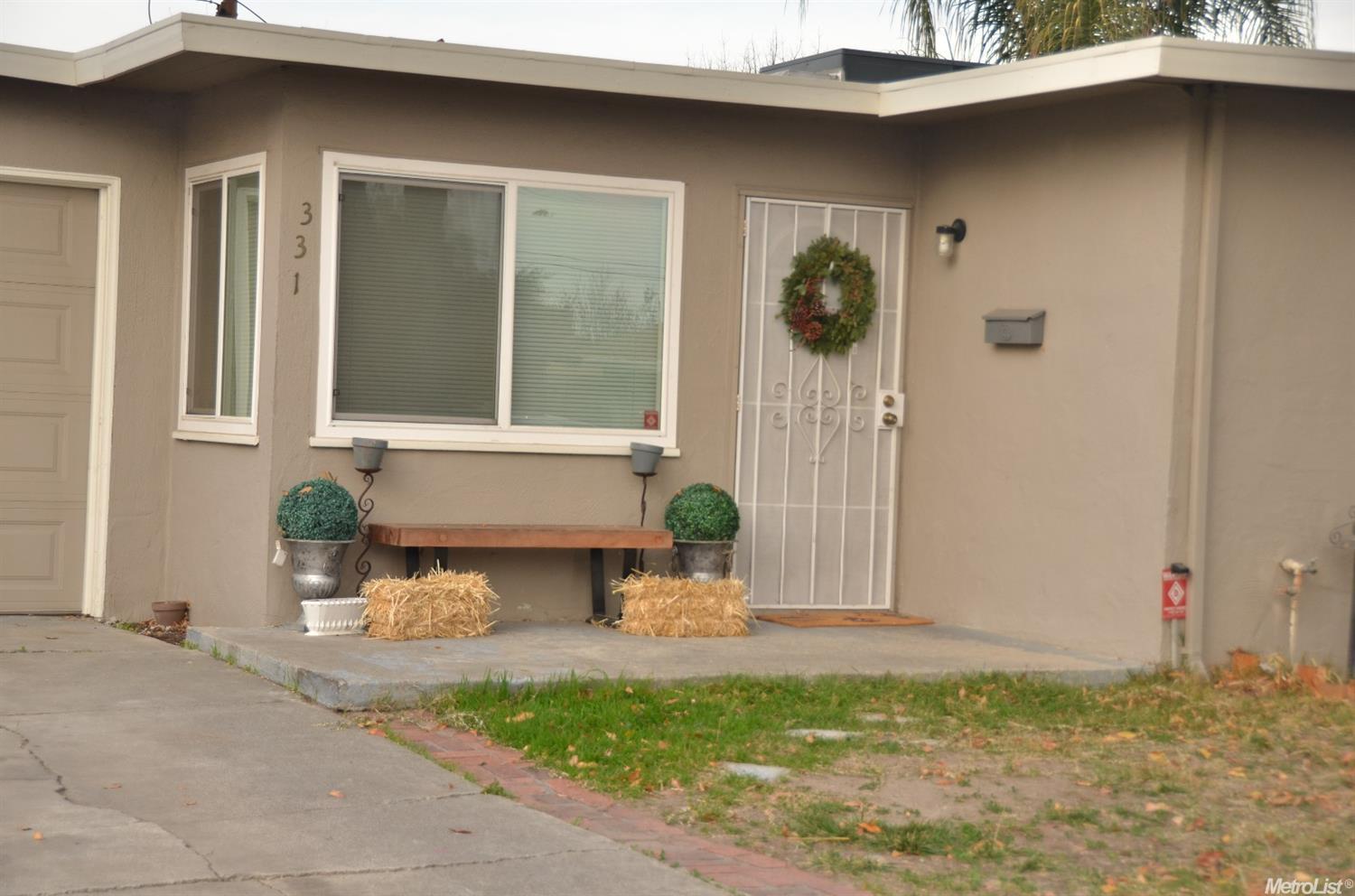 331 E 22nd St, Tracy, CA 95376 photo 2