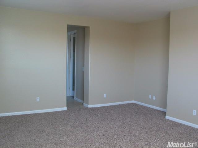 3113 Knightsbridge Dr, Modesto, CA 95355 photo 10