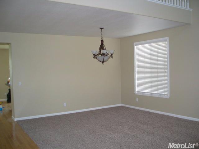 3113 Knightsbridge Dr, Modesto, CA 95355 photo 2