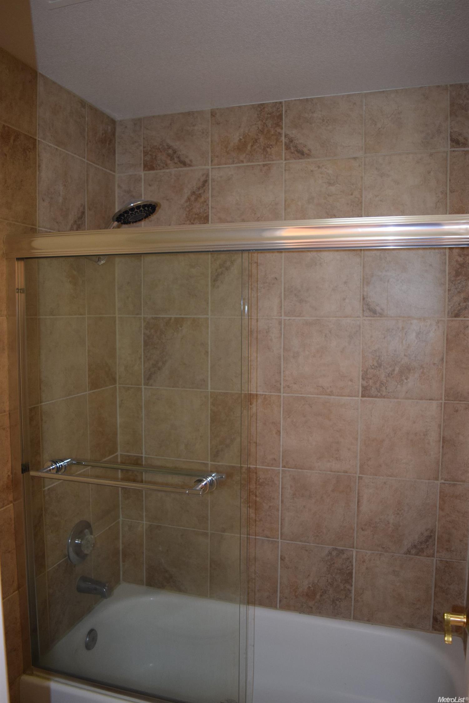 102 Singer Ln, Folsom, CA 95630 photo 22
