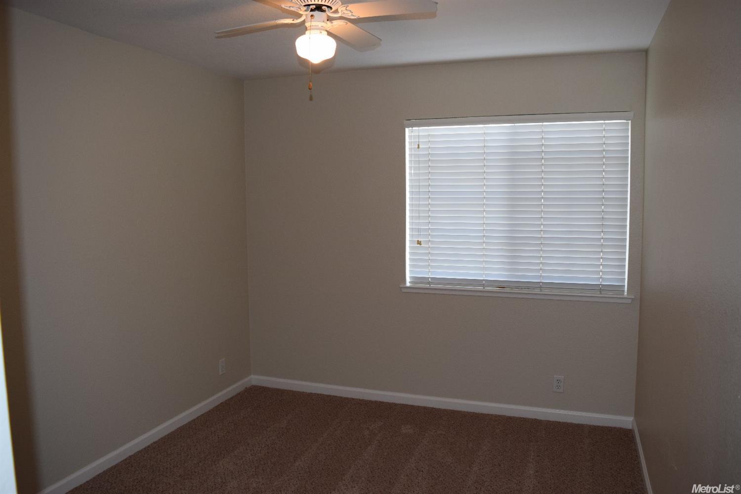 102 Singer Ln, Folsom, CA 95630 photo 21