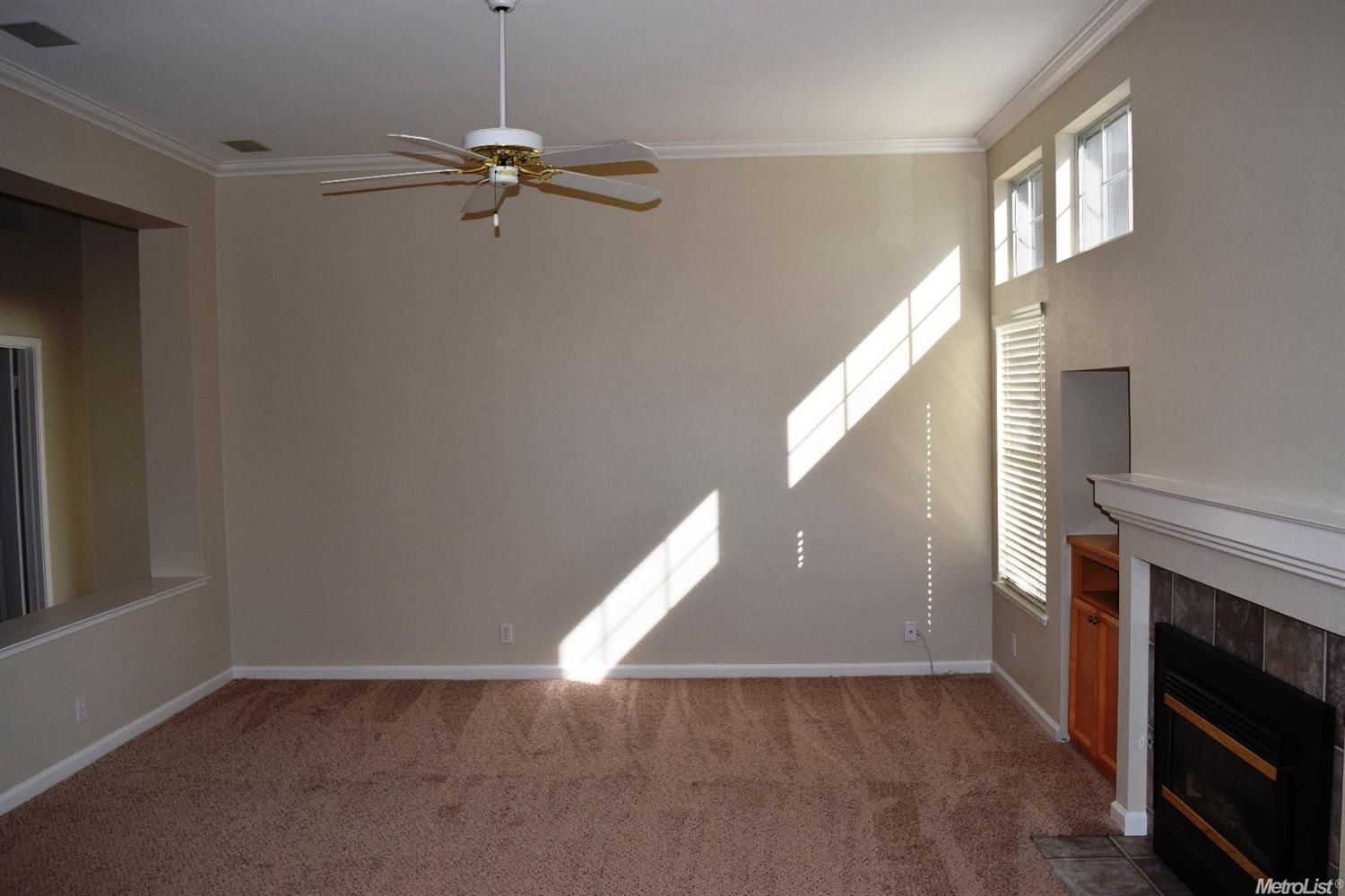 102 Singer Ln, Folsom, CA 95630 photo 13