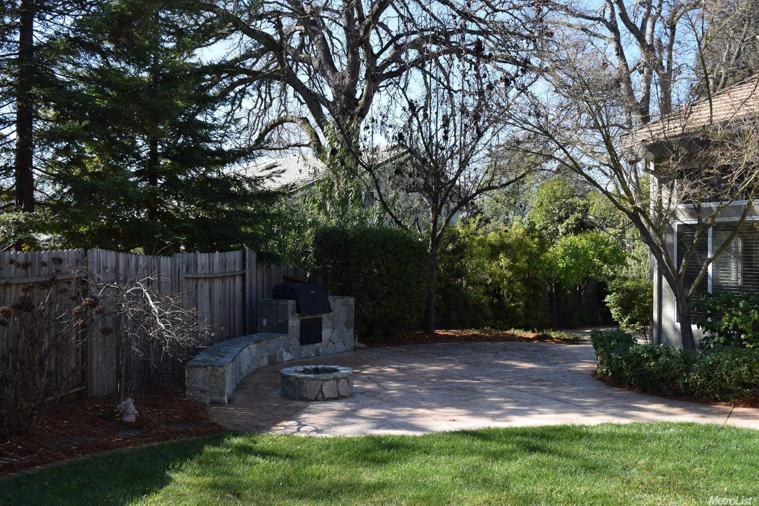 102 Singer Ln, Folsom, CA 95630 photo 6
