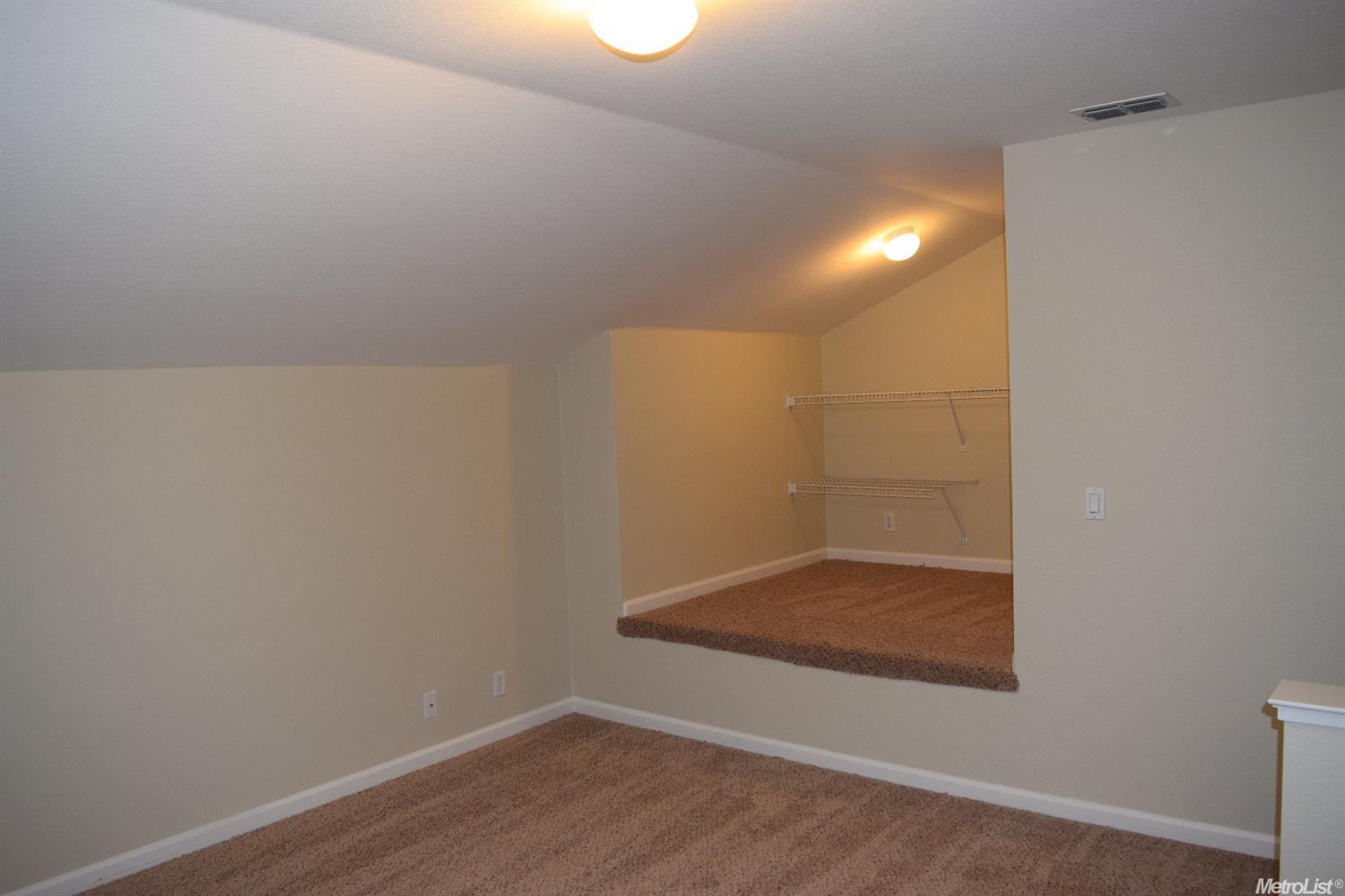 102 Singer Ln, Folsom, CA 95630 photo 25
