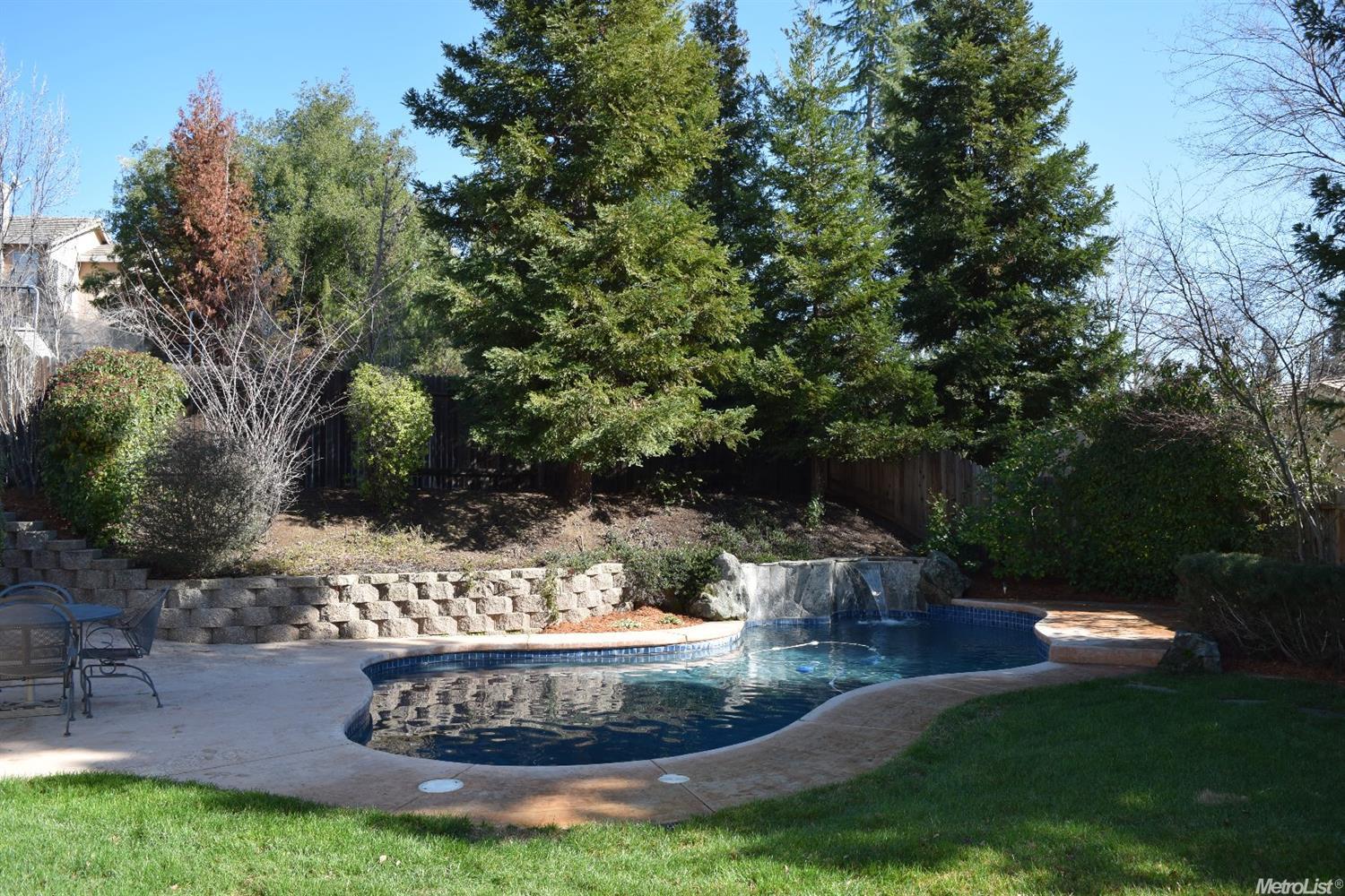 102 Singer Ln, Folsom, CA 95630 photo 5