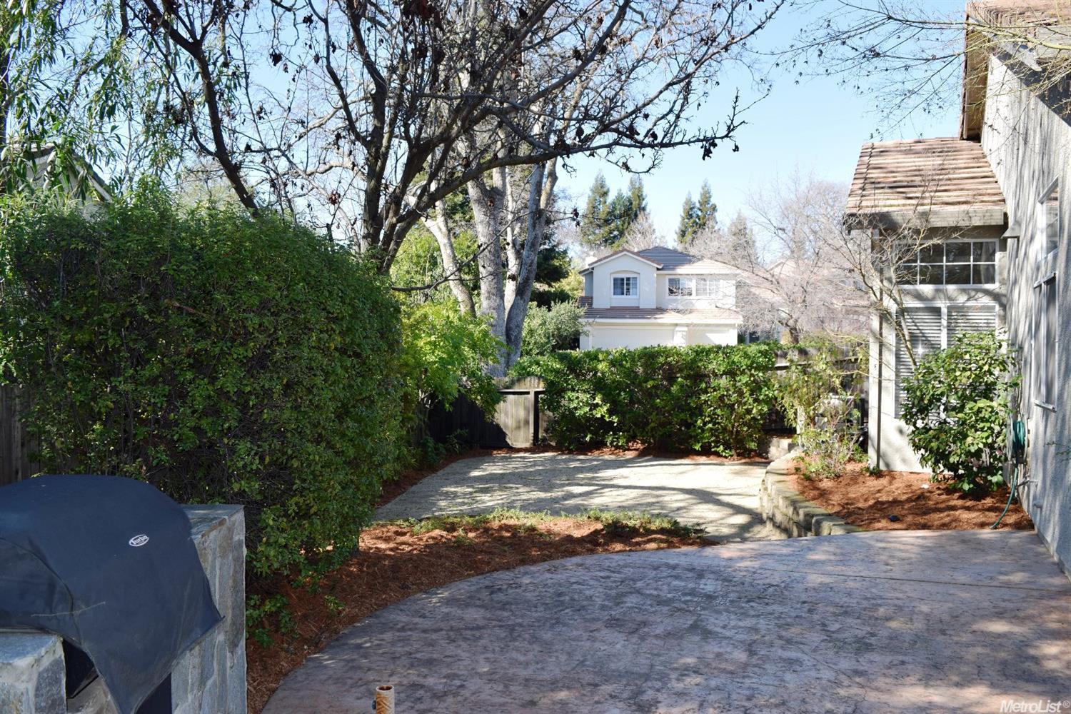 102 Singer Ln, Folsom, CA 95630 photo 7