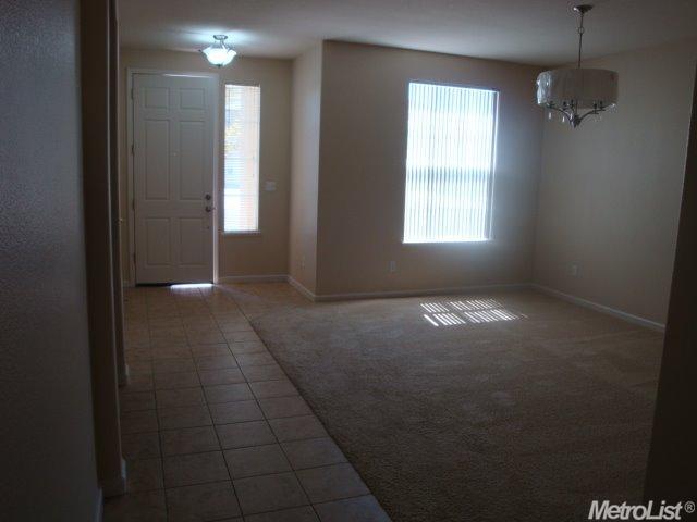347 Noble Dr, Merced, CA 95348 photo 5