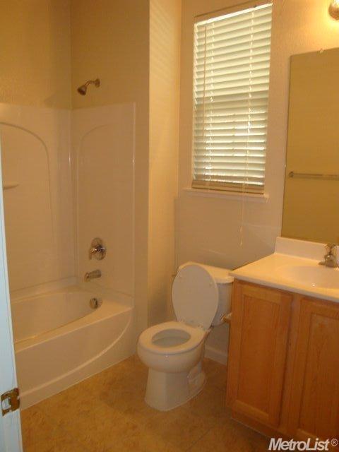 347 Noble Dr, Merced, CA 95348 photo 17