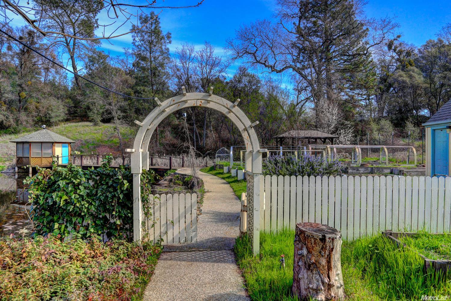 21135 Mccourtney Rd, Grass Valley, CA 95949 photo 11