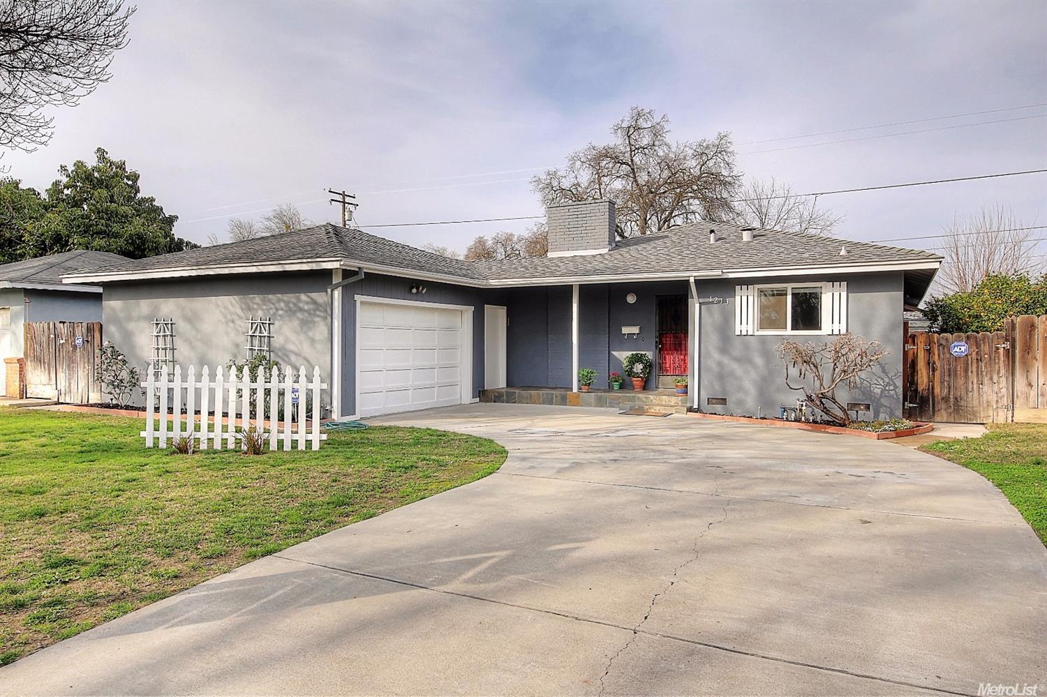 1213 E Morris Ave, Modesto, CA 95350 photo 1