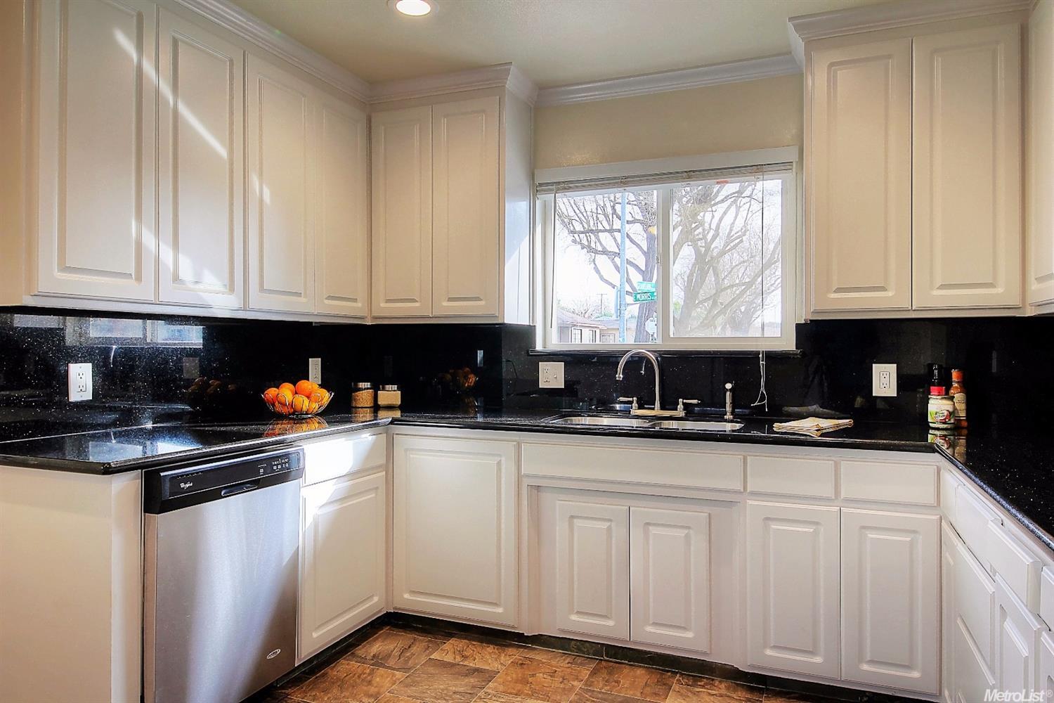 1213 E Morris Ave, Modesto, CA 95350 photo 10