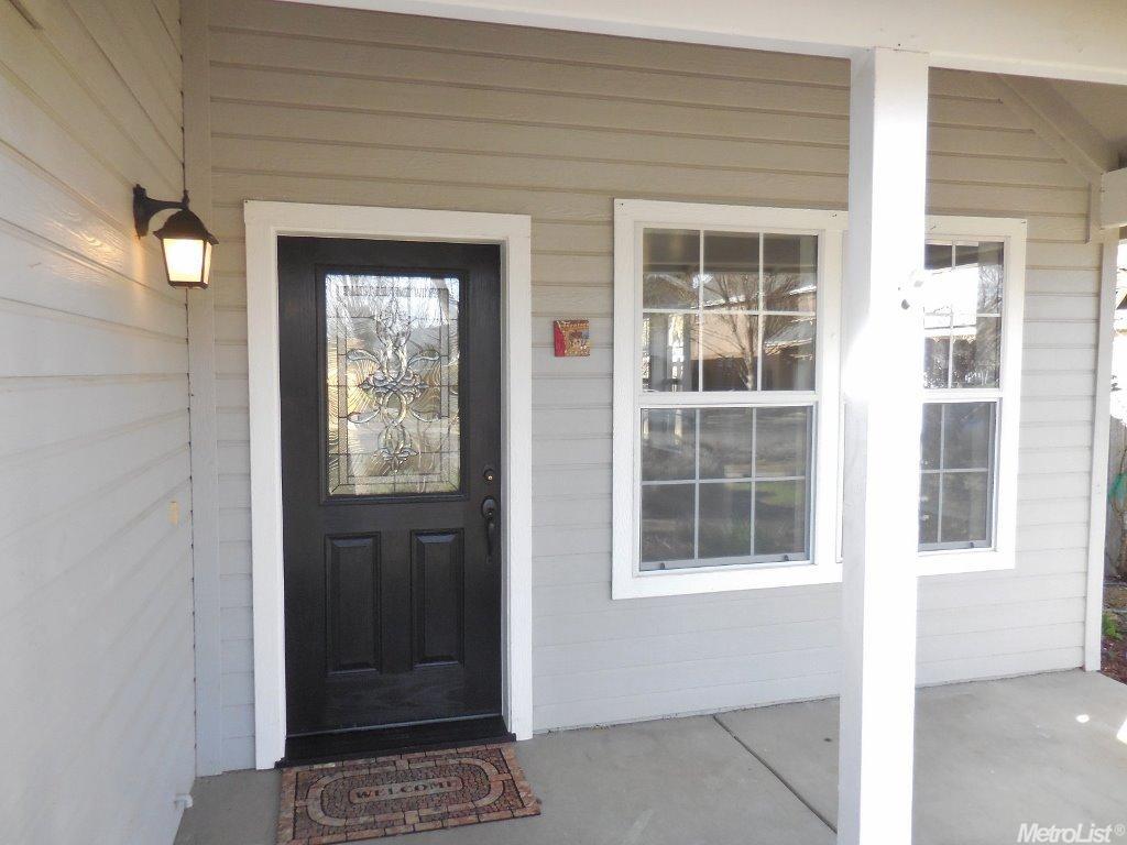 305 E Main St, Winters, CA 95694 photo 3