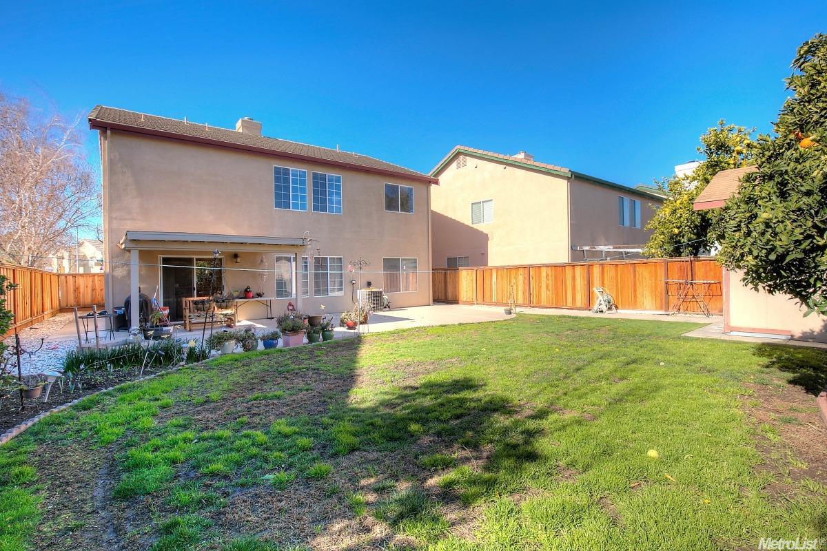 2150 Tahoe Cir, Tracy, CA 95376 photo 3