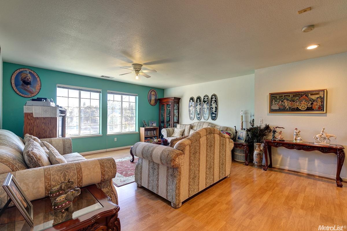 2150 Tahoe Cir, Tracy, CA 95376 photo 13