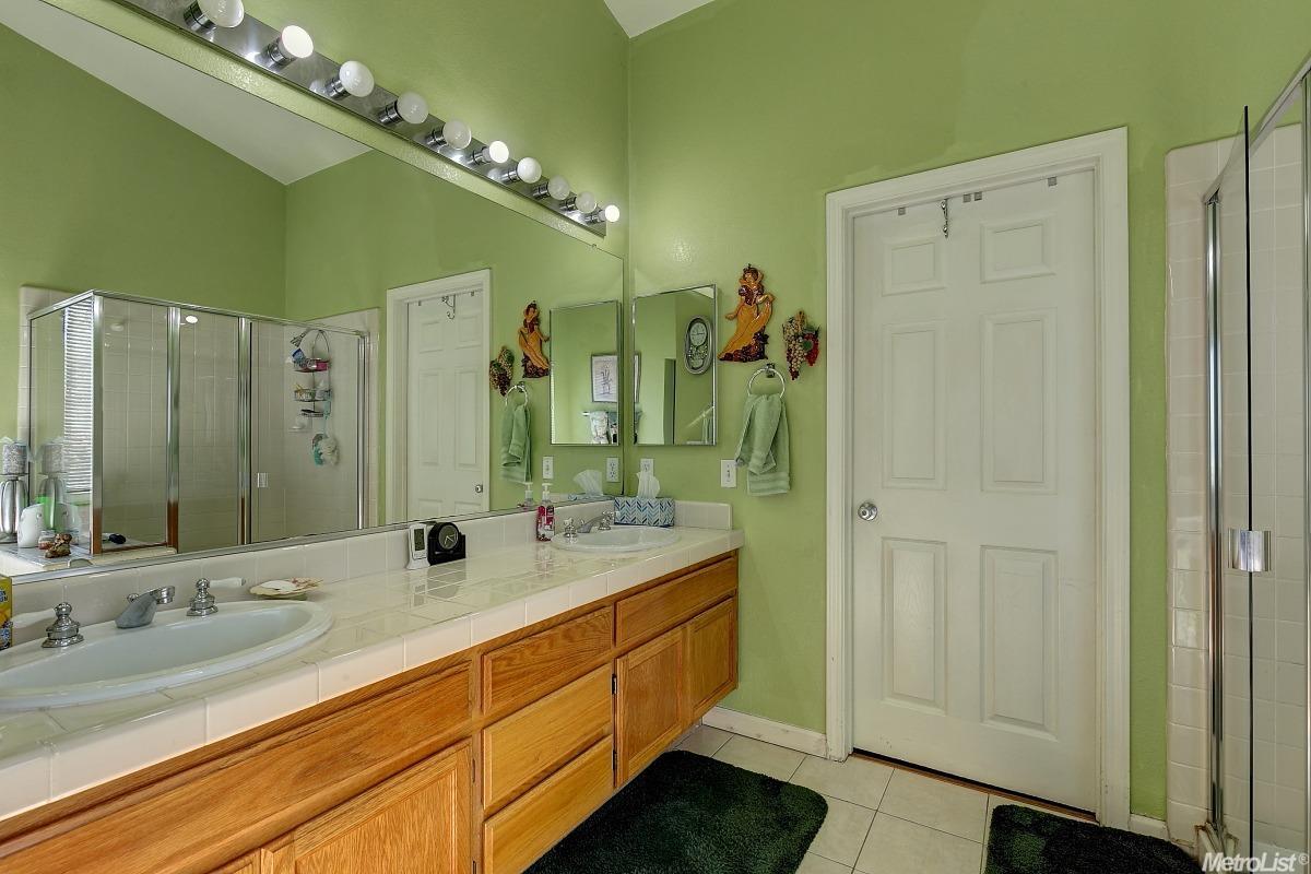 2150 Tahoe Cir, Tracy, CA 95376 photo 23
