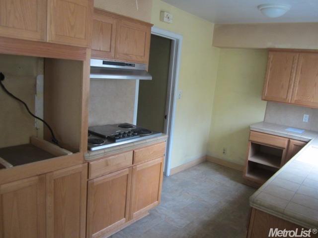 2242 E Flora St, Stockton, CA 95205 photo 5