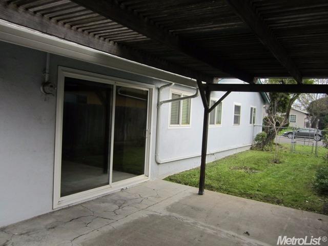 2242 E Flora St, Stockton, CA 95205 photo 11