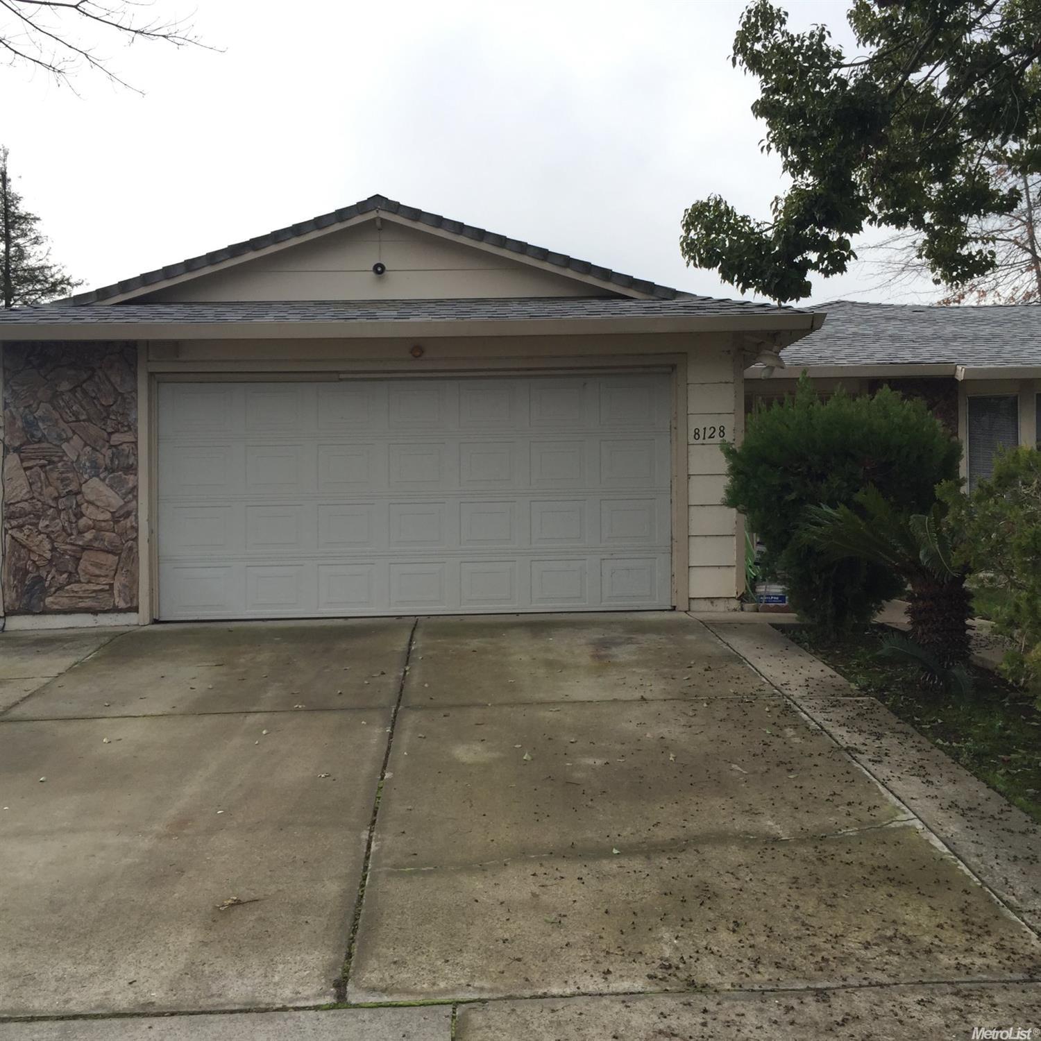 8128 Haystack Dr, Sacramento, CA 95828 photo 1