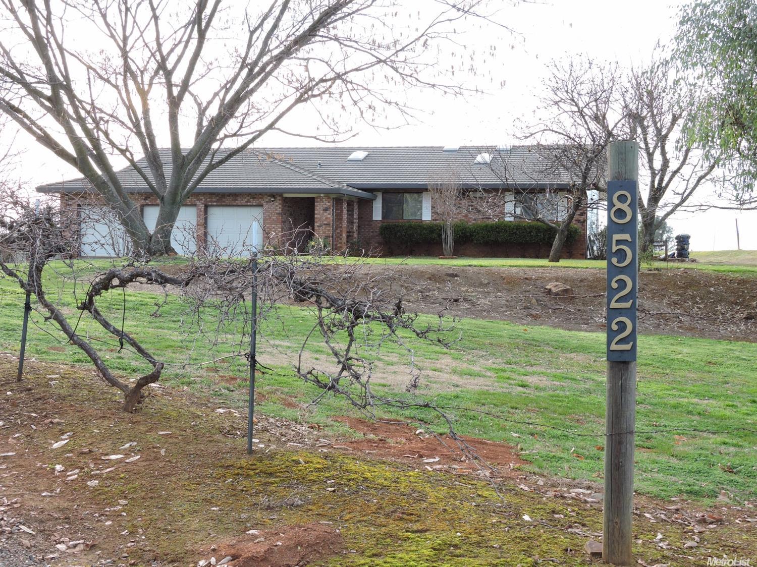8522 Memory Ln, Auburn, CA 95603 photo 1