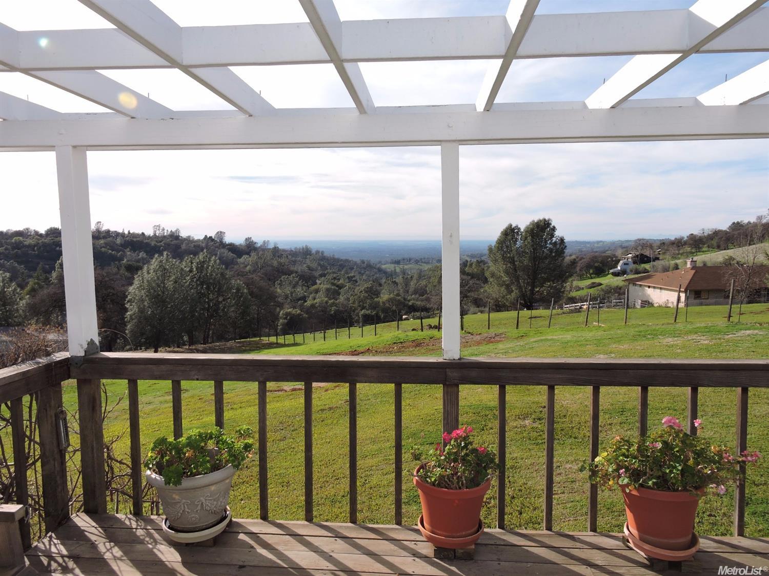 8522 Memory Ln, Auburn, CA 95603 photo 3