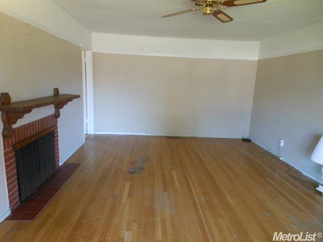 1840 E Hawkeye Ave, Turlock, CA 95380 photo 2
