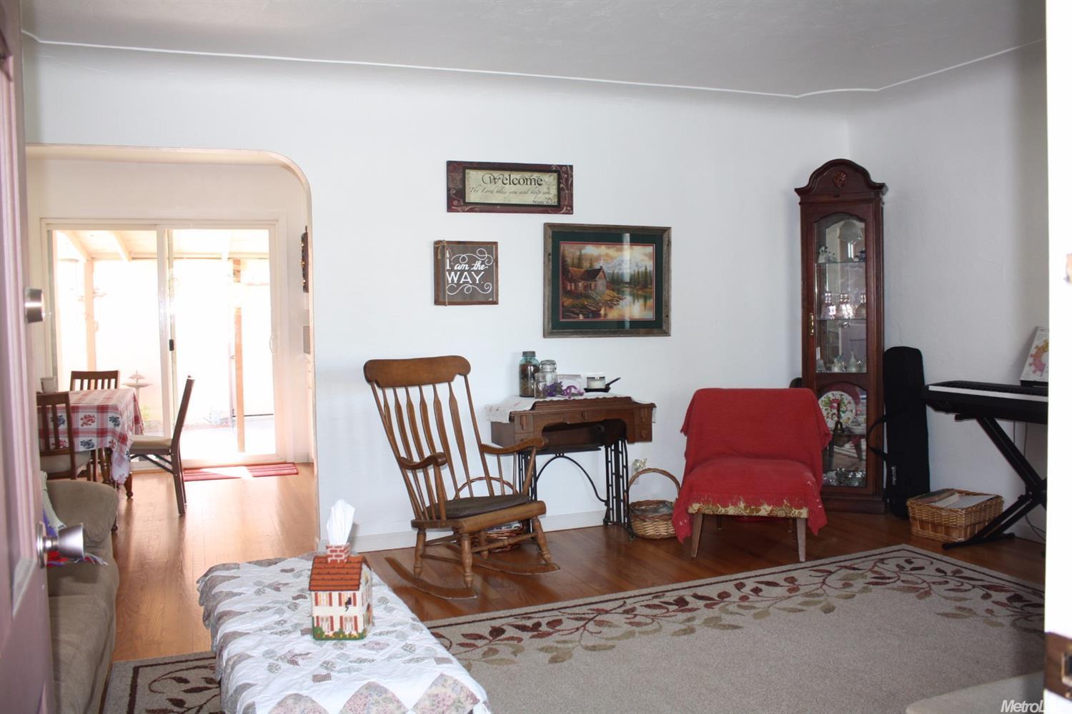 2130 Miller Ave, Modesto, CA 95354 photo 2