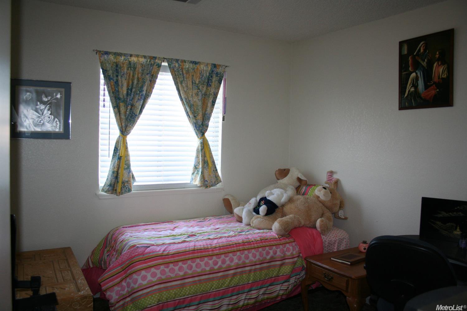 524 Seville Way, Merced, CA 95341 photo 18
