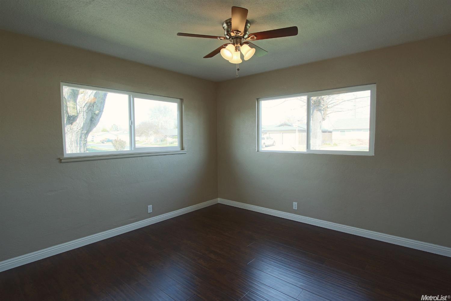 1124 Mount Vernon Dr, Modesto, CA 95350 photo 20