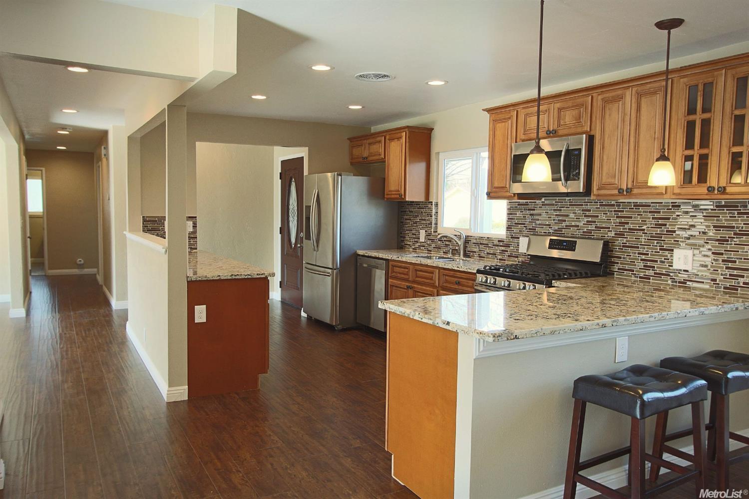 1124 Mount Vernon Dr, Modesto, CA 95350 photo 4