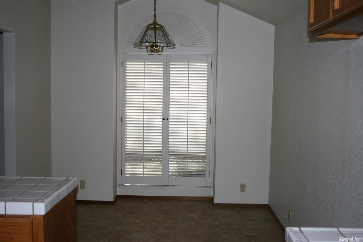 2409 Saddleback Ln, Modesto, CA 95355 photo 11