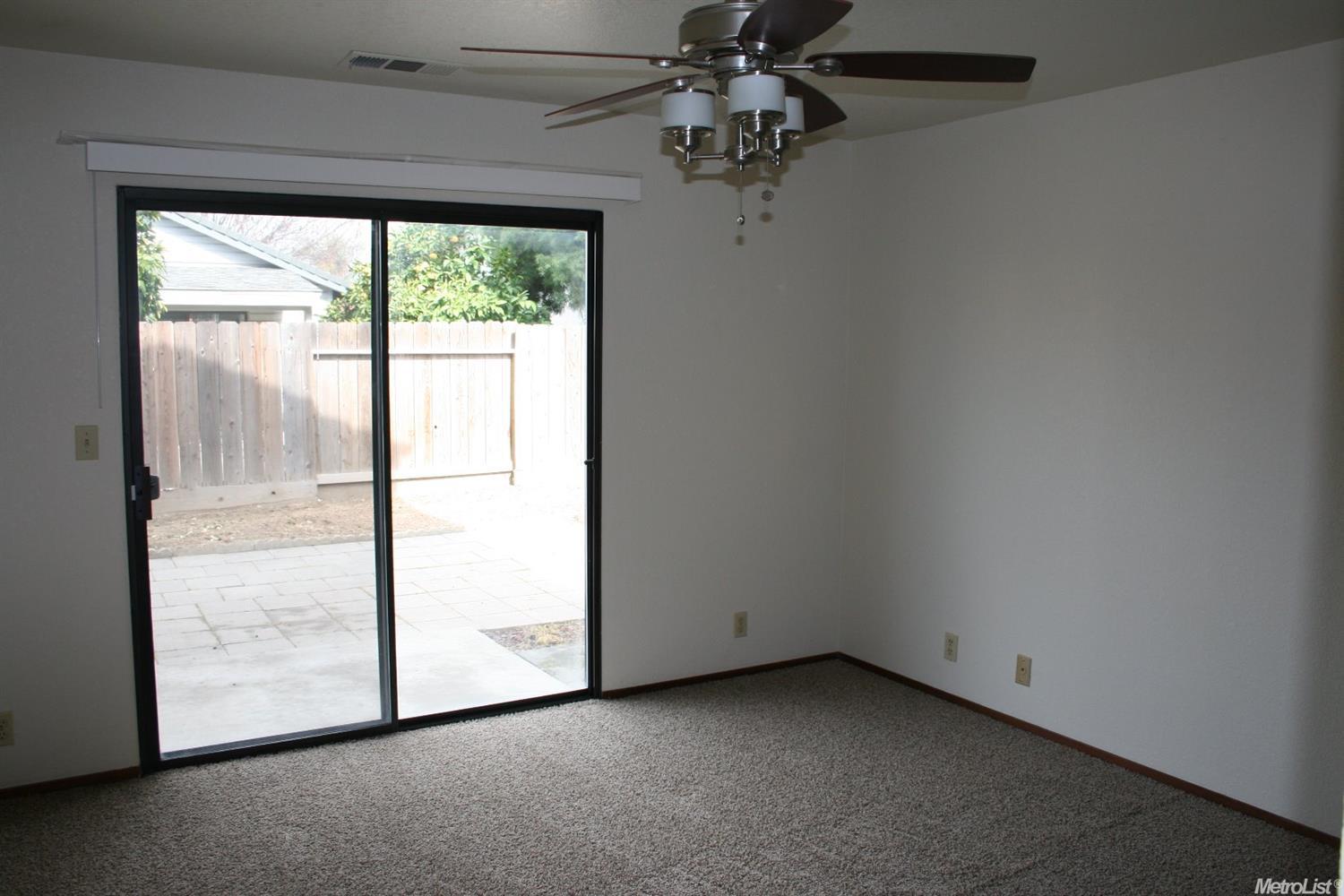2409 Saddleback Ln, Modesto, CA 95355 photo 4