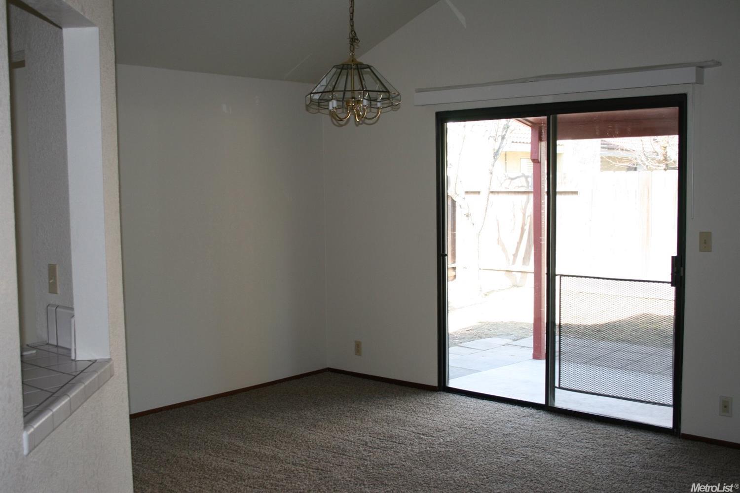 2409 Saddleback Ln, Modesto, CA 95355 photo 3