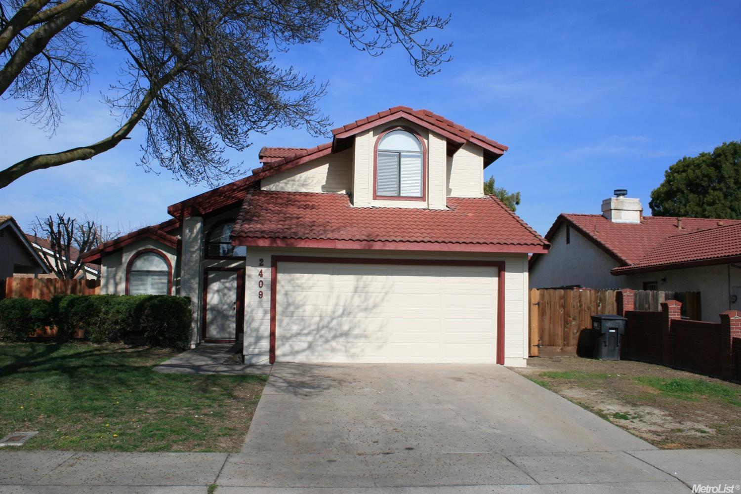 2409 Saddleback Ln, Modesto, CA 95355 photo 1
