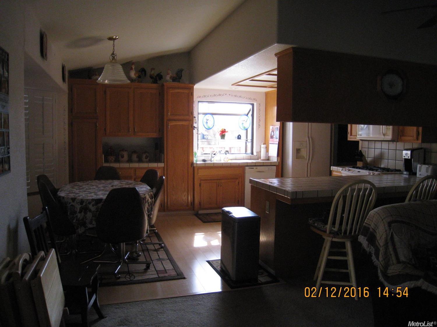 2030 Berkeley Dr, Los Banos, CA 93635 photo 5