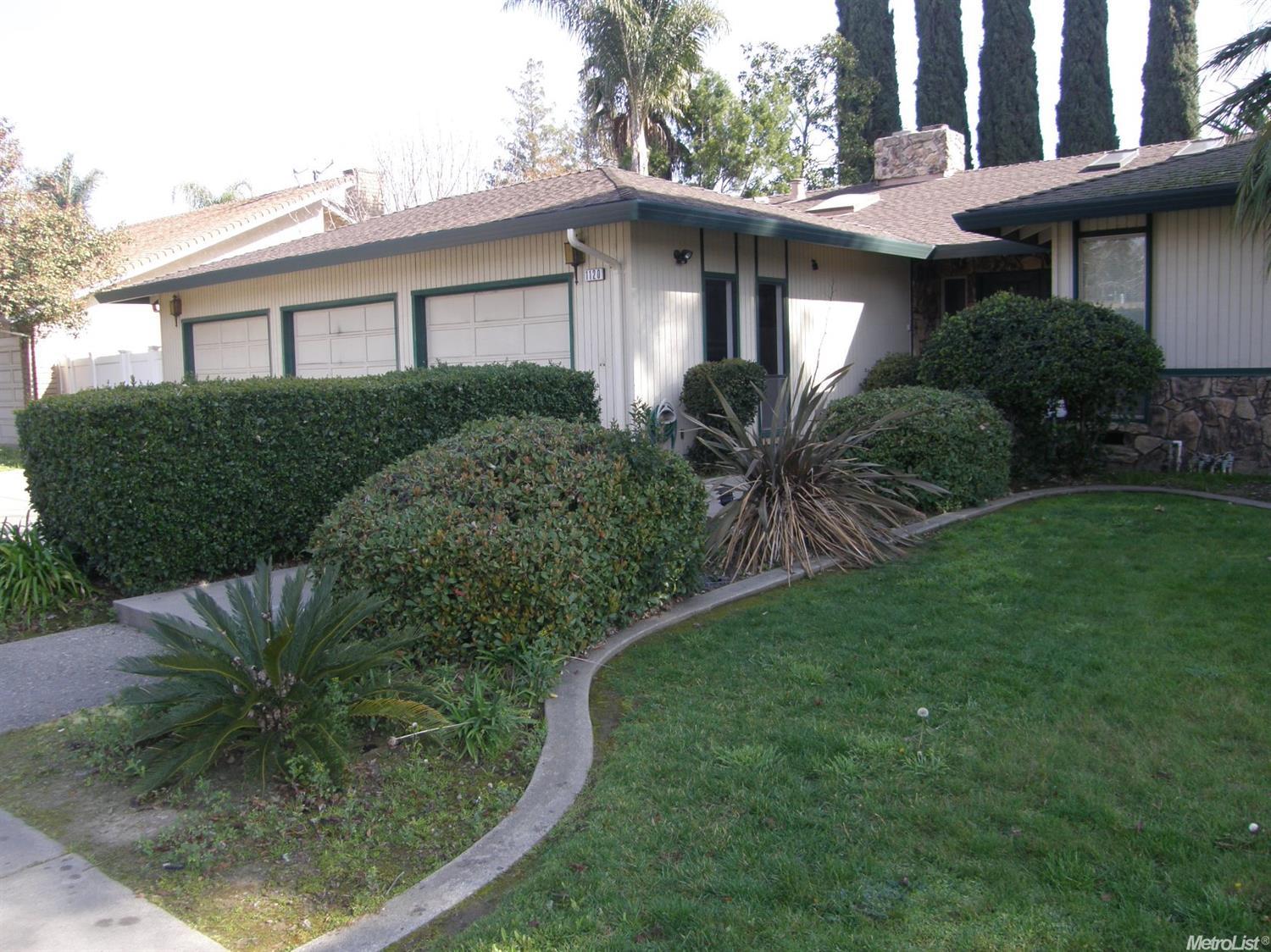 1120 Springcreek Dr, Modesto, CA 95355 photo 2