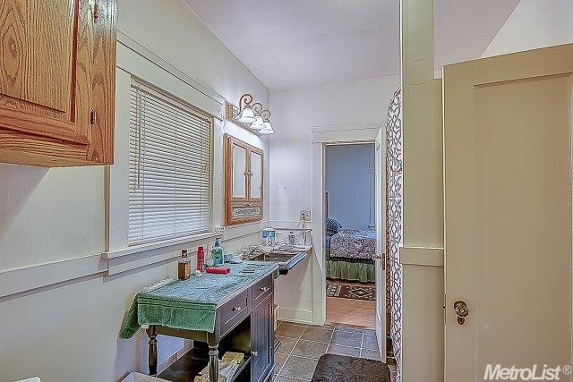 810 S Central Ave, Lodi, CA 95240 photo 7