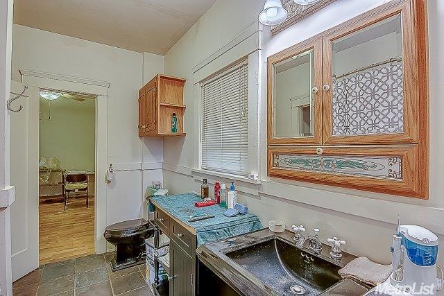 810 S Central Ave, Lodi, CA 95240 photo 10