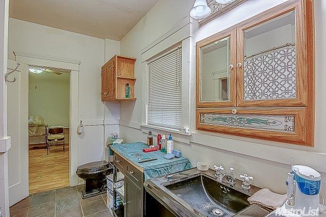 810 S Central Ave, Lodi, CA 95240 photo 9