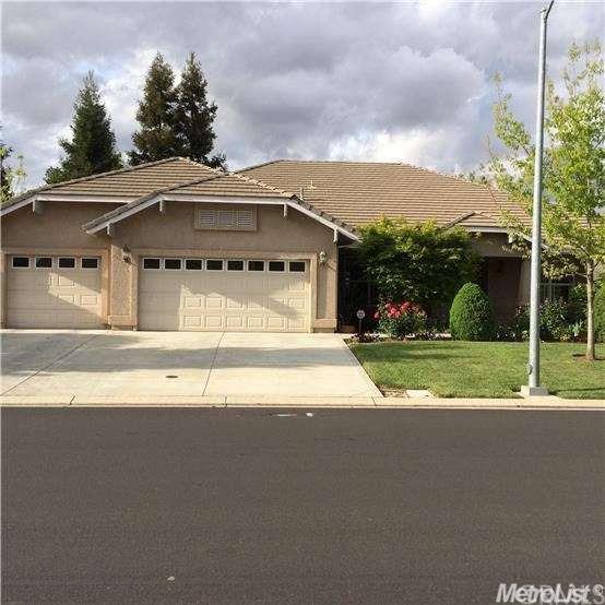 2085 Robin Hood Ln, Merced, CA 95340 photo 1