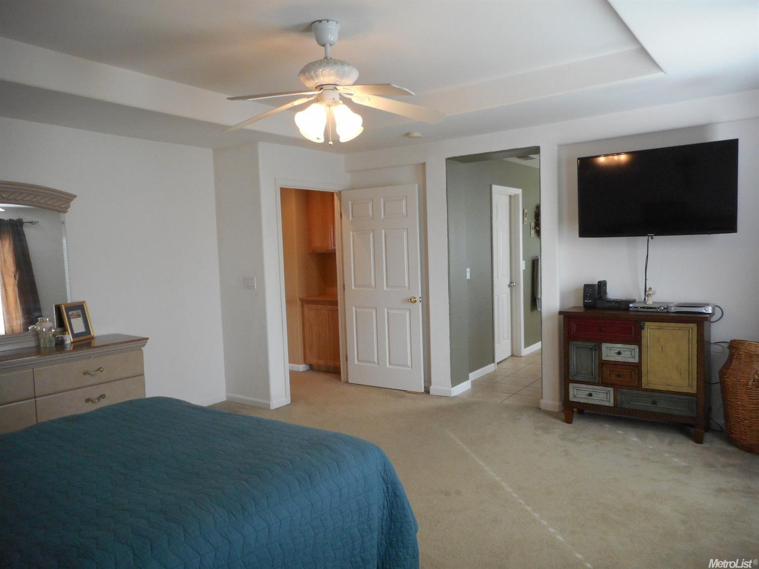 2284 Clemente Ln, Tracy, CA 95377 photo 14