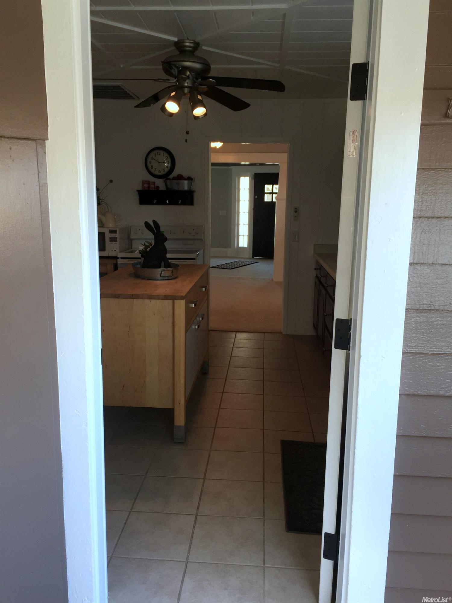 656 W Main St, Turlock, CA 95380 photo 8